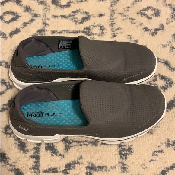skechers go walk 3 slip on